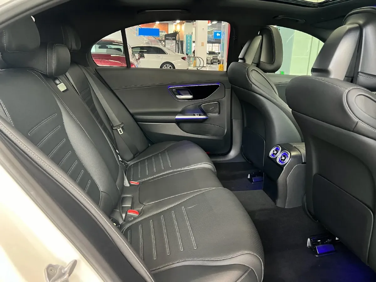 2022 Mercedes-Benz C Class 1.5T 204HP L4 9AT,autocango,china used car exporter,china ev exporter,chinese used car exporter,chinese used ev exporter