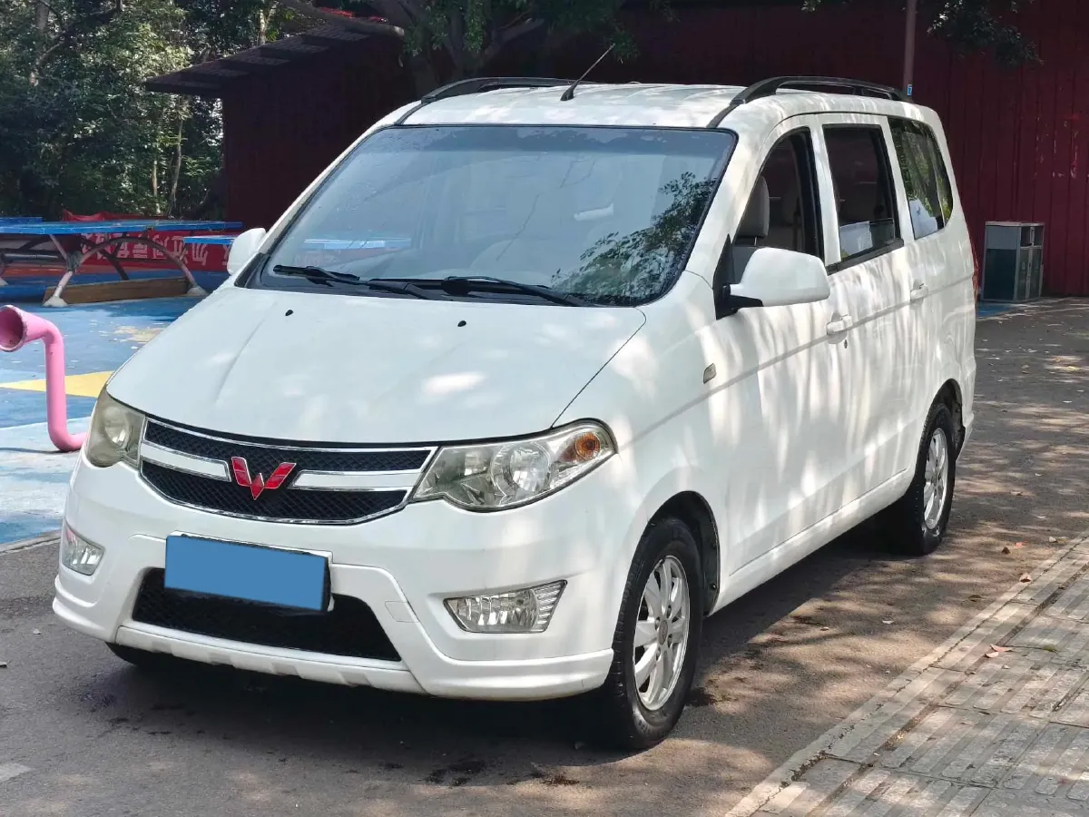 2016 WuLing HongGuang 1.5L 112HP L4 5MT,autocango,china used car exporter,china ev exporter,chinese used car exporter,chinese used ev exporter
