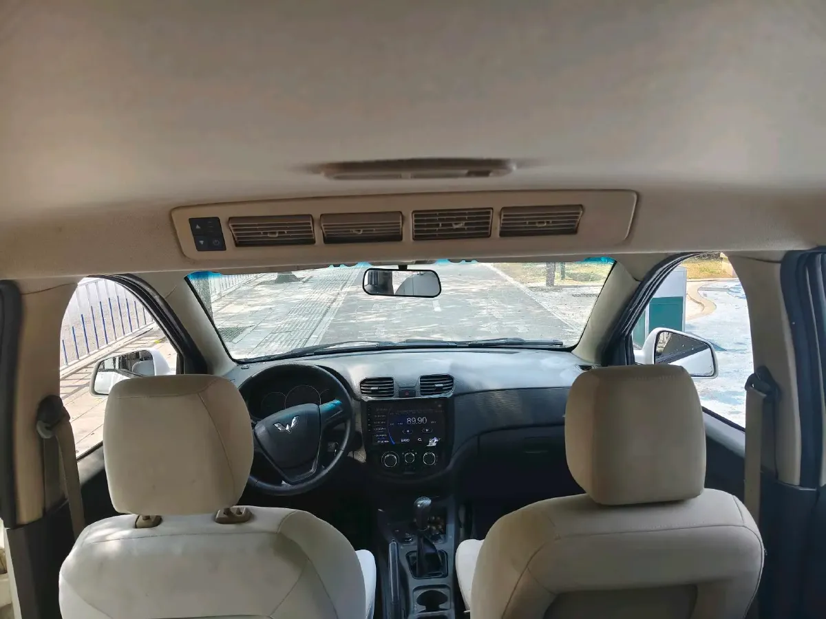 2016 WuLing HongGuang 1.5L 112HP L4 5MT,autocango,china used car exporter,china ev exporter,chinese used car exporter,chinese used ev exporter