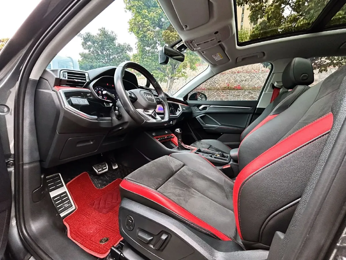 2021 Audi Q3 2.0T 220HP L4 7DCT,autocango,china used car exporter,china ev exporter,chinese used car exporter,chinese used ev exporter