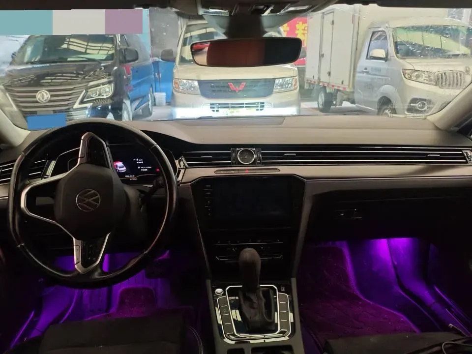 2020 Volkswagen Magotan 2.0T 220HP L4 7DCT,autocango,china used car exporter,china ev exporter,chinese used car exporter,chinese used ev exporter