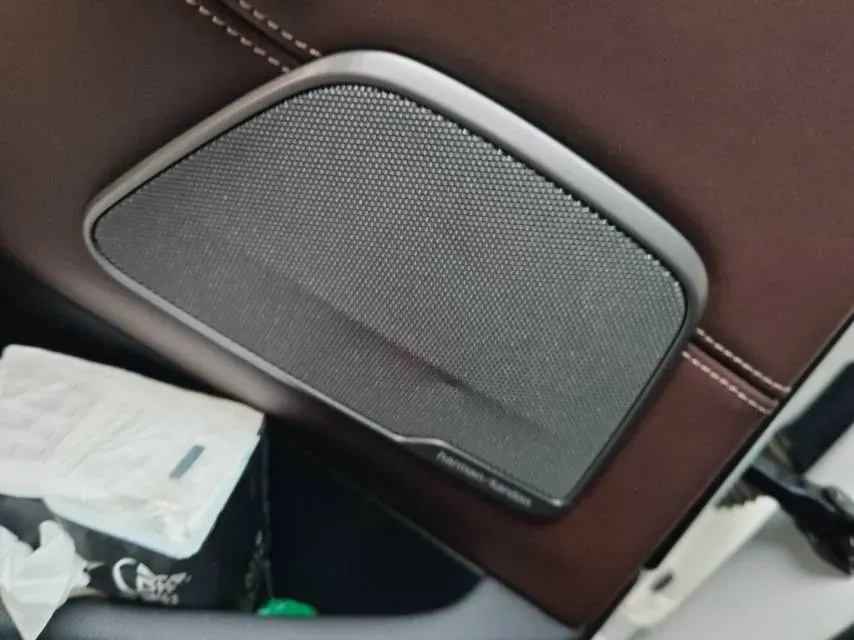 2020 BMW 5 Series 2.0T 252HP L4 8AT,autocango,china used car exporter,china ev exporter,chinese used car exporter,chinese used ev exporter