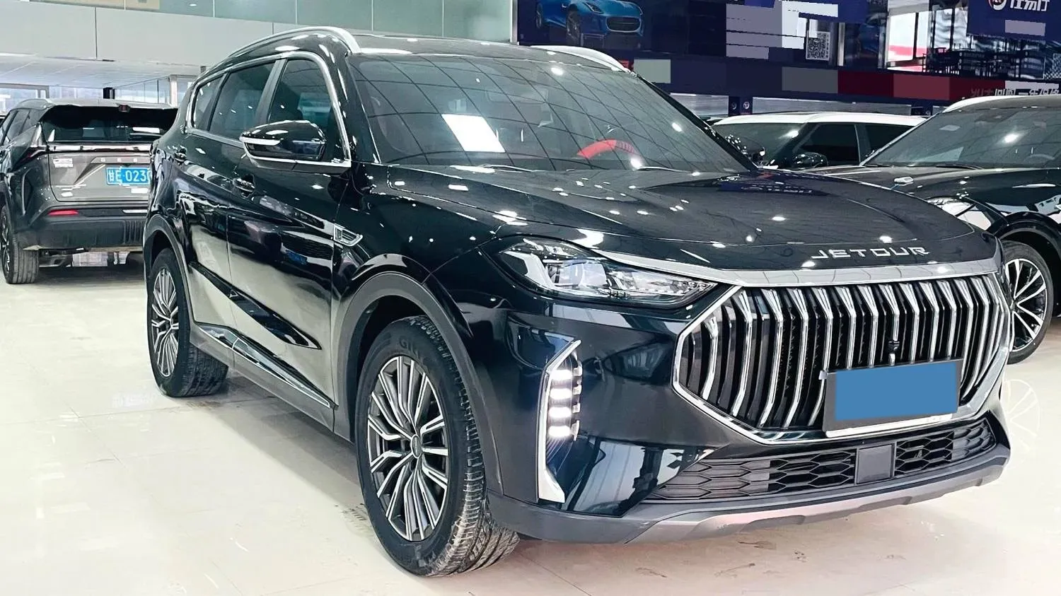 2023 ChangAn Oshan X7 Plus 1.5T 188HP L4 7DCT,autocango,china used car exporter,china ev exporter,chinese used car exporter,chinese used ev exporter