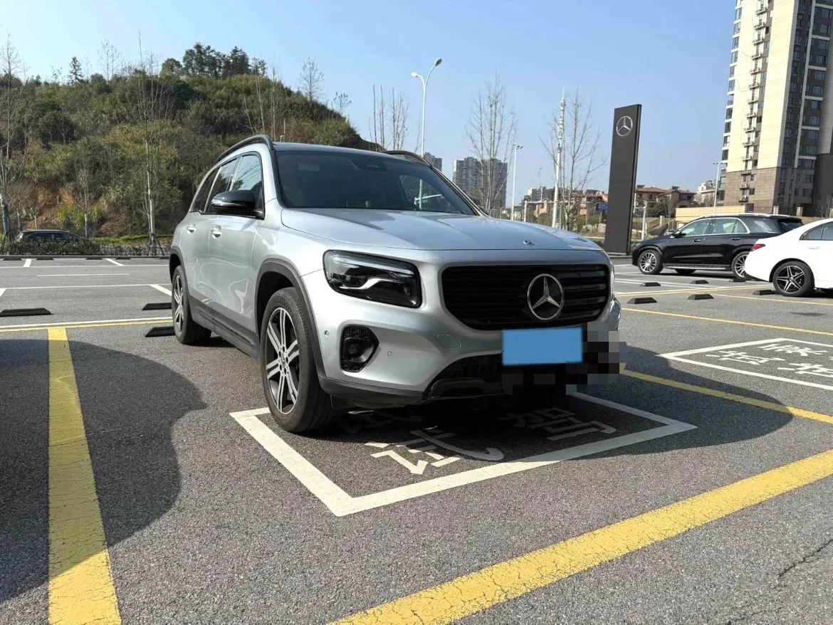 2024 Mercedes-Benz GLB Class 2.0T 190HP L4 8DCT,autocango,china used car exporter,china ev exporter,chinese used car exporter,chinese used ev exporter