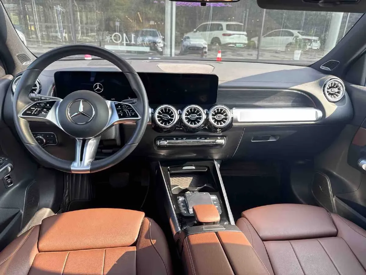 2024 Mercedes-Benz GLB Class 2.0T 190HP L4 8DCT,autocango,china used car exporter,china ev exporter,chinese used car exporter,chinese used ev exporter