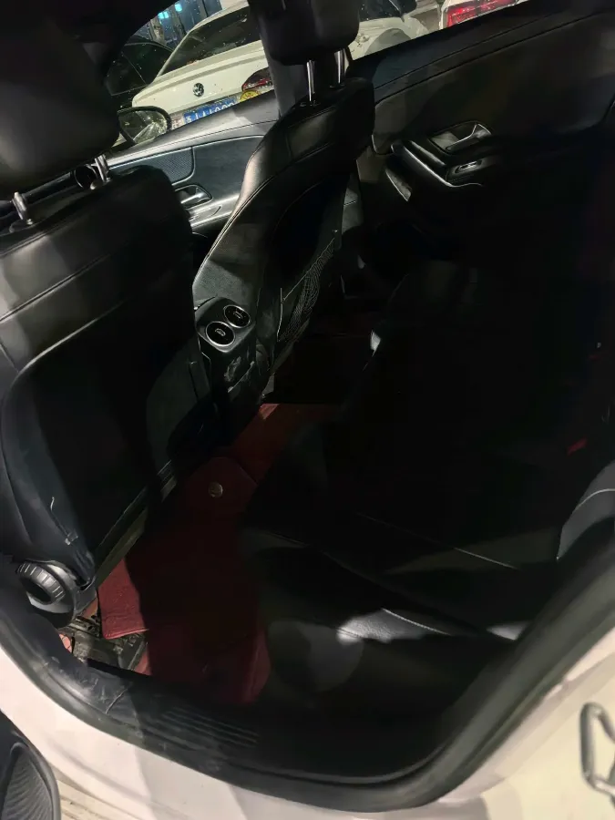 2020 Mercedes-Benz A Class 1.3T 136HP L4 7DCT,autocango,china used car exporter,china ev exporter,chinese used car exporter,chinese used ev exporter