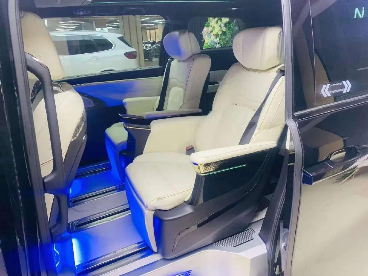 2023 GAC Trumpchi M8 2.0T 190HP L4 E-CVT Hybrid,autocango,china used car exporter,china ev exporter,chinese used car exporter,chinese used ev exporter