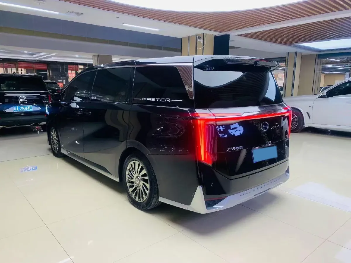 2023 GAC Trumpchi M8 2.0T 190HP L4 E-CVT Hybrid,autocango,china used car exporter,china ev exporter,chinese used car exporter,chinese used ev exporter