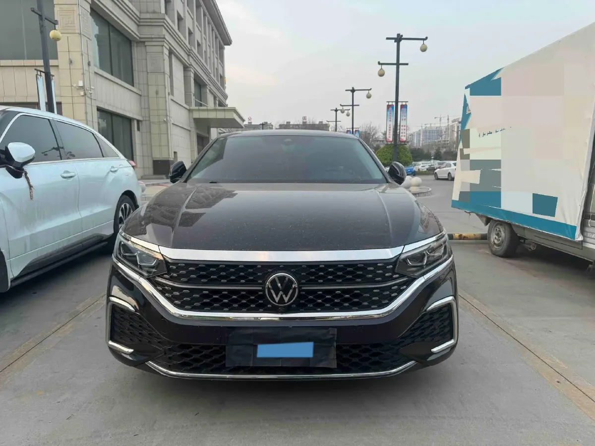 2023 Volkswagen Passat 2.0T 186HP L4 7DCT,autocango,china used car exporter,china ev exporter,chinese used car exporter,chinese used ev exporter