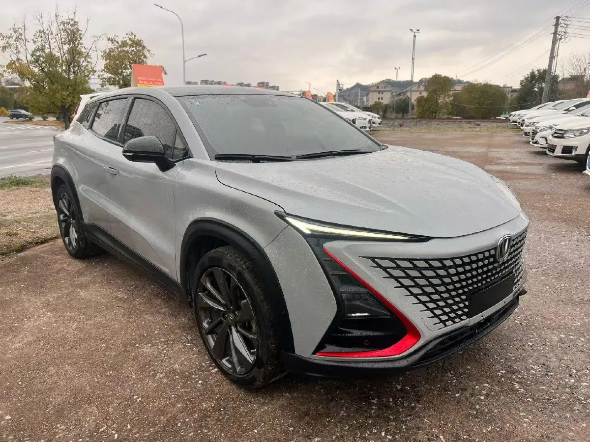 2020 ChangAn UNI-T 1.5T 180HP L4 7DCT,autocango,china used car exporter,china ev exporter,chinese used car exporter,chinese used ev exporter