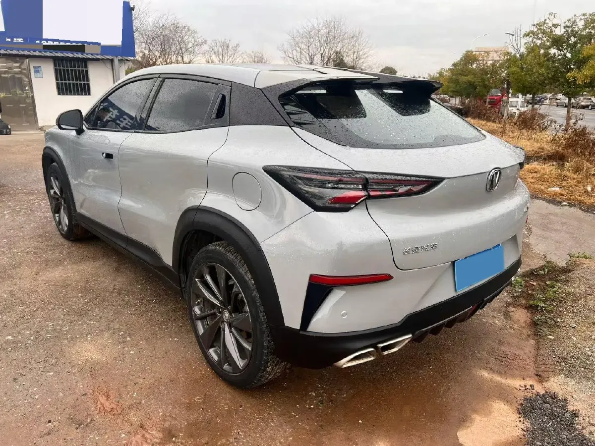 2020 ChangAn UNI-T 1.5T 180HP L4 7DCT,autocango,china used car exporter,china ev exporter,chinese used car exporter,chinese used ev exporter