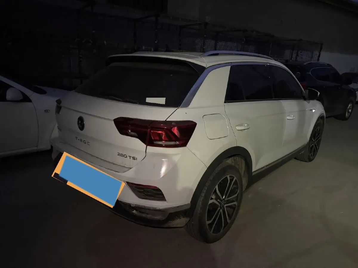 2021 Volkswagen T-Roc 1.4T 150HP L4 7DCT,autocango,china used car exporter,china ev exporter,chinese used car exporter,chinese used ev exporter
