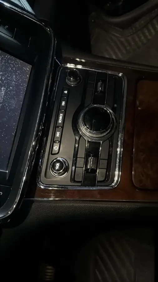 2017 Lincoln Continental 2.0T 261HP L4 6AT,autocango,china used car exporter,china ev exporter,chinese used car exporter,chinese used ev exporter