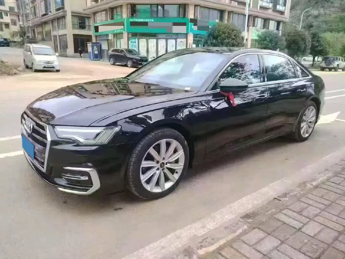 2024 Audi A6L 2.0T 245HP L4 7DCT,autocango,china used car exporter,china ev exporter,chinese used car exporter,chinese used ev exporter