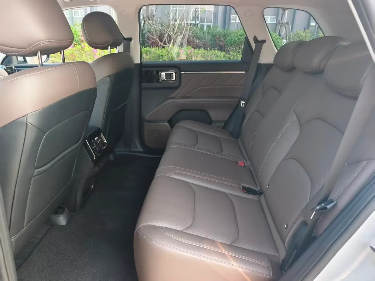 2026 Geely Galaxy Starshine 6 1.5L 112HP L4 1DHT PHEV,autocango,china used car exporter,china ev exporter,chinese used car exporter,chinese used ev exporter