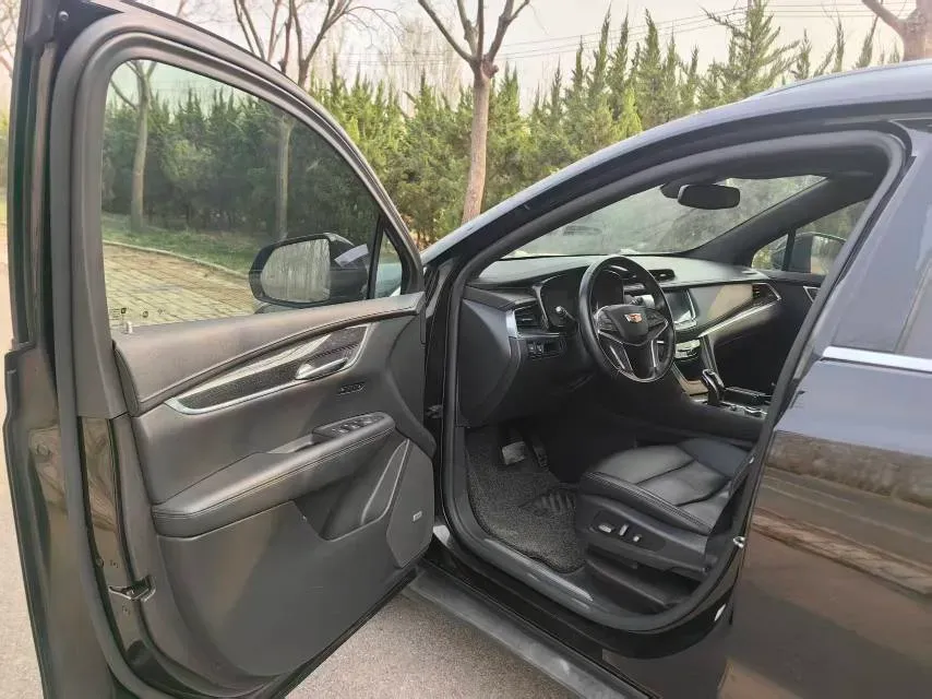 2020 Cadillac XT5 2.0T 237HP L4 9AT,autocango,china used car exporter,china ev exporter,chinese used car exporter,chinese used ev exporter