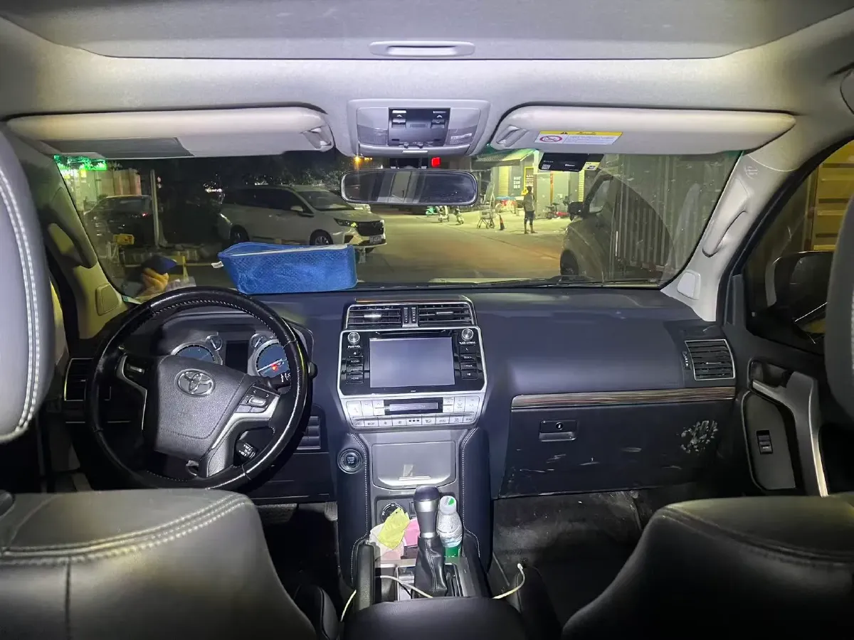 2018 Mercedes-Benz E Class 2.0T 184HP L4 9AT,autocango,china used car exporter,china ev exporter,chinese used car exporter,chinese used ev exporter