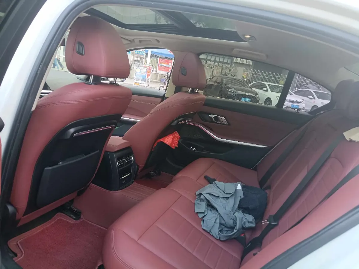 2021 BMW 3 Series 2.0T 184HP L4 8AT,autocango,china used car exporter,china ev exporter,chinese used car exporter,chinese used ev exporter