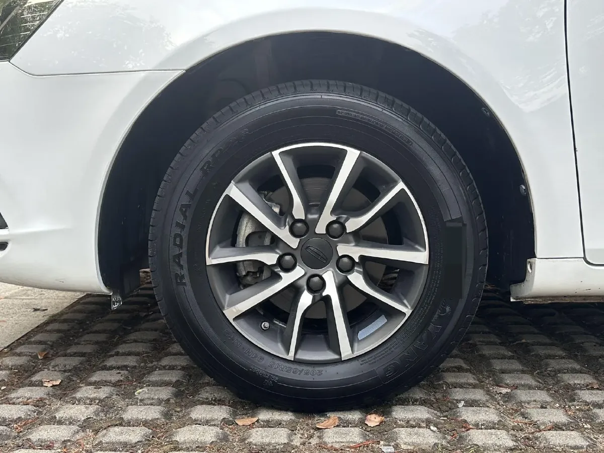 2019 Geely Emgrand 1.5L 109HP L4 5MT,autocango,china used car exporter,china ev exporter,chinese used car exporter,chinese used ev exporter