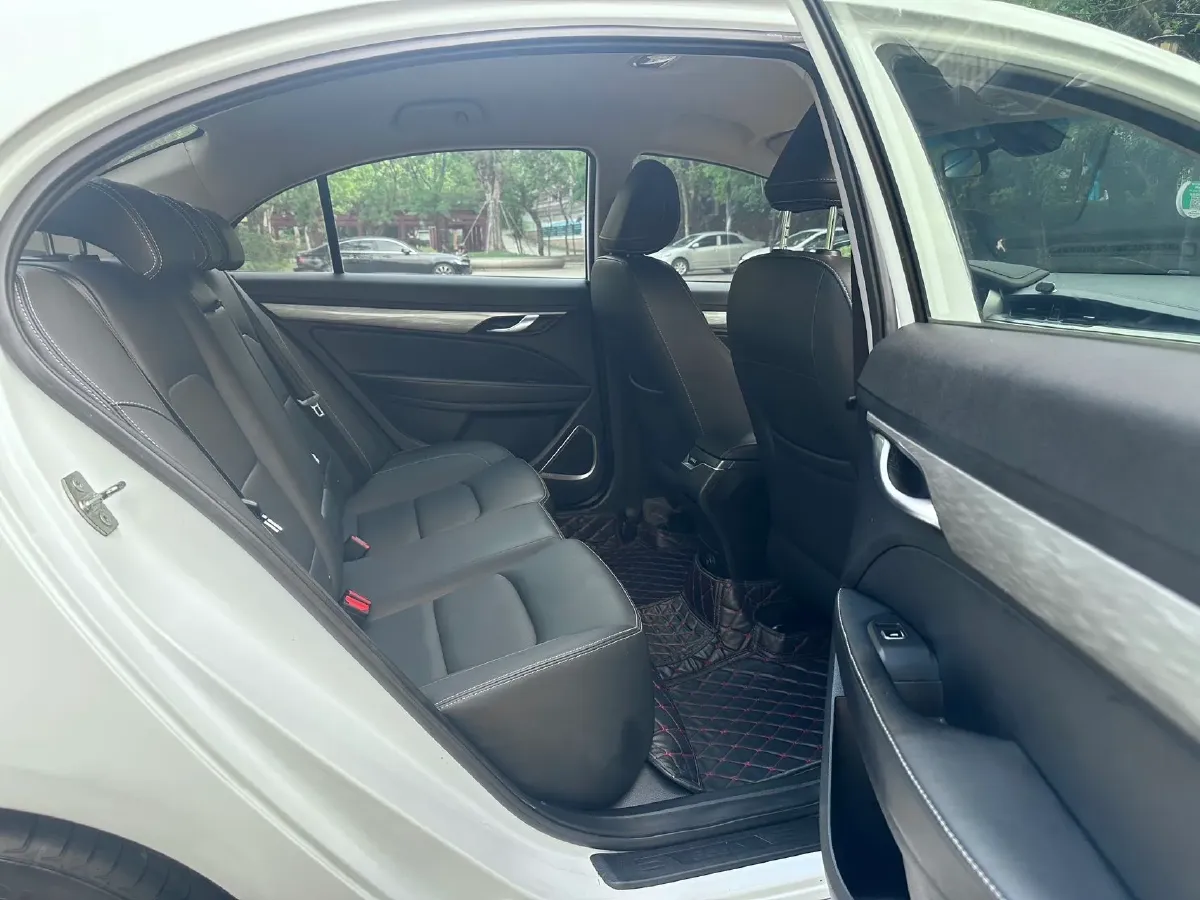 2019 Geely Emgrand 1.5L 109HP L4 5MT,autocango,china used car exporter,china ev exporter,chinese used car exporter,chinese used ev exporter