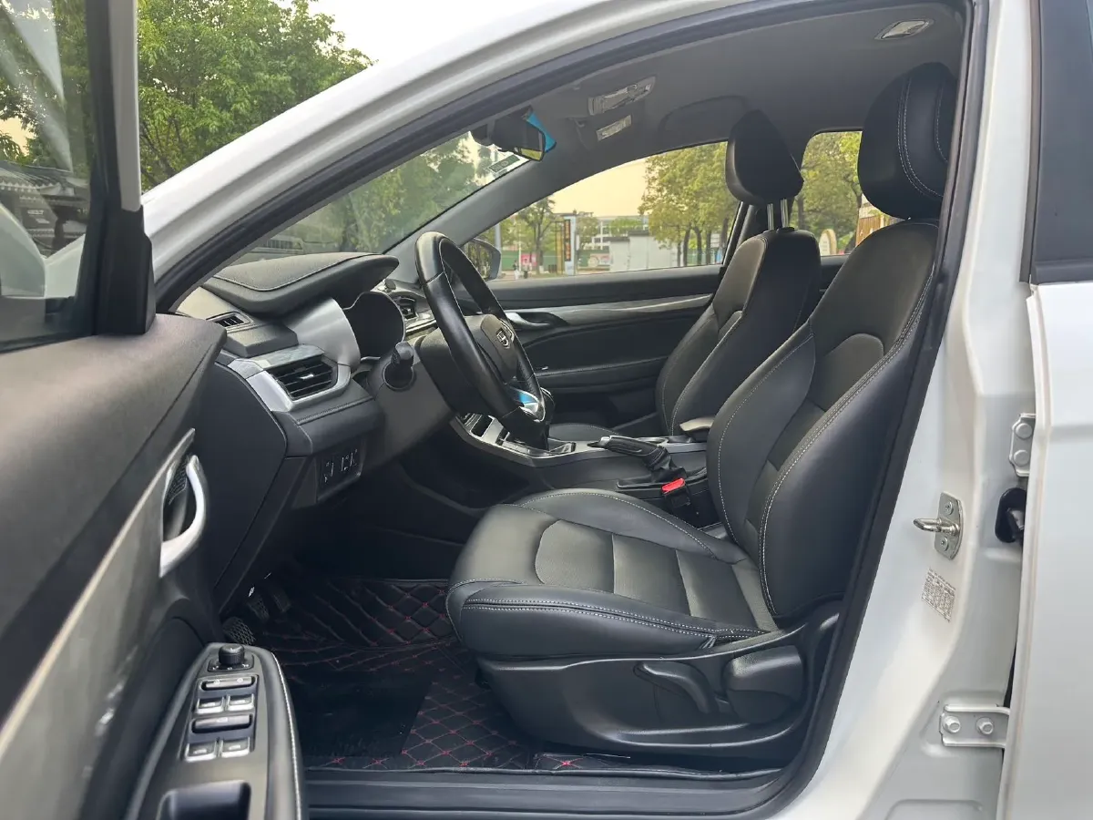 2019 Geely Emgrand 1.5L 109HP L4 5MT,autocango,china used car exporter,china ev exporter,chinese used car exporter,chinese used ev exporter