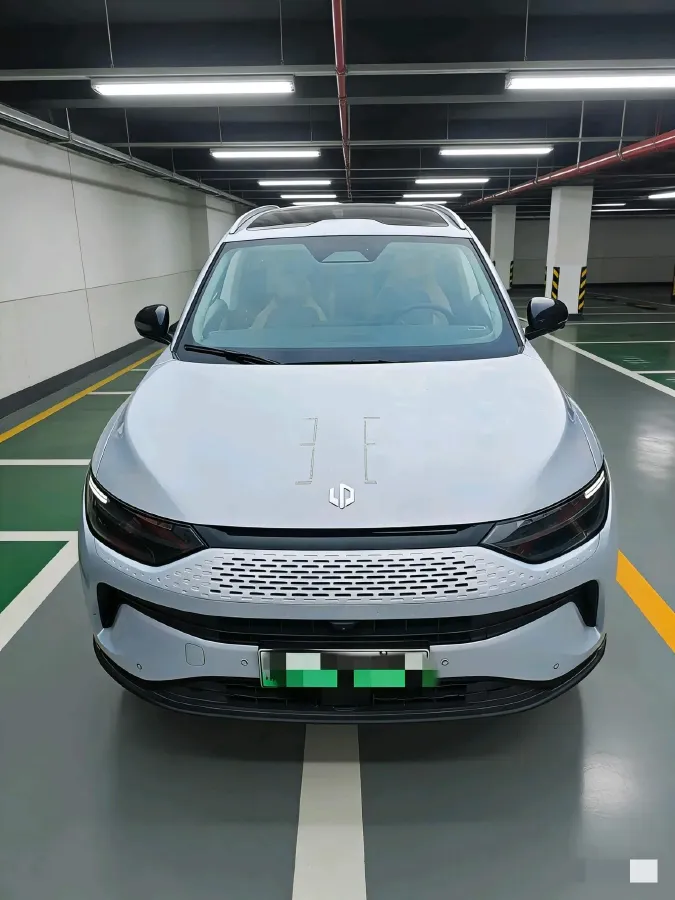 2024 Leapmotor C11 1.5L 95HP L4 REEV 43.74KWH,autocango,china used car exporter,china ev exporter,chinese used car exporter,chinese used ev exporter