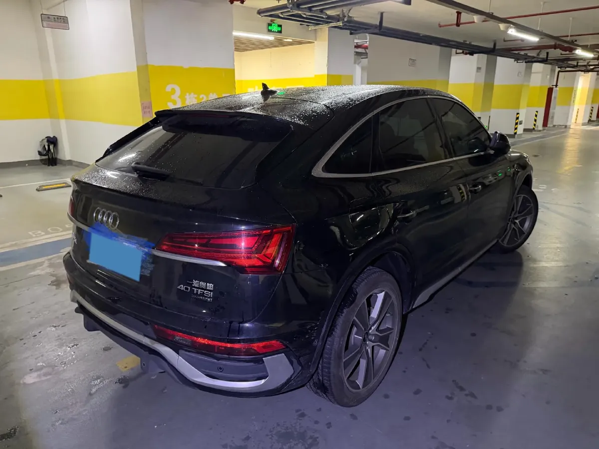 2022 Audi Q5L Sportback 2.0T 190HP L4 7DCT,autocango,china used car exporter,china ev exporter,chinese used car exporter,chinese used ev exporter