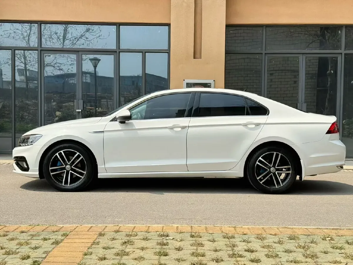 2019 Volkswagen Passat 1.4T 150HP L4 7DCT,autocango,china used car exporter,china ev exporter,chinese used car exporter,chinese used ev exporter