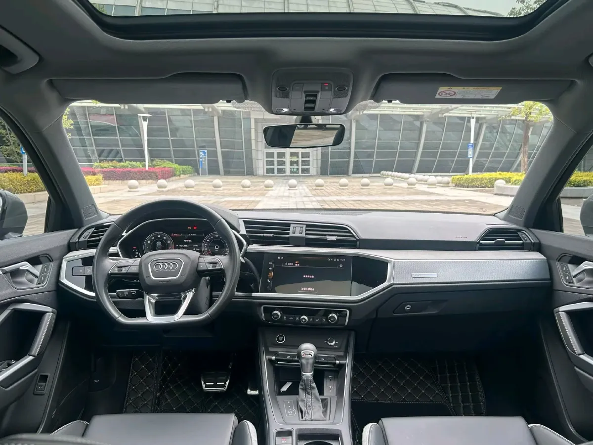 2024 Audi Q3 1.5T 160HP L4 7DCT,autocango,china used car exporter,china ev exporter,chinese used car exporter,chinese used ev exporter