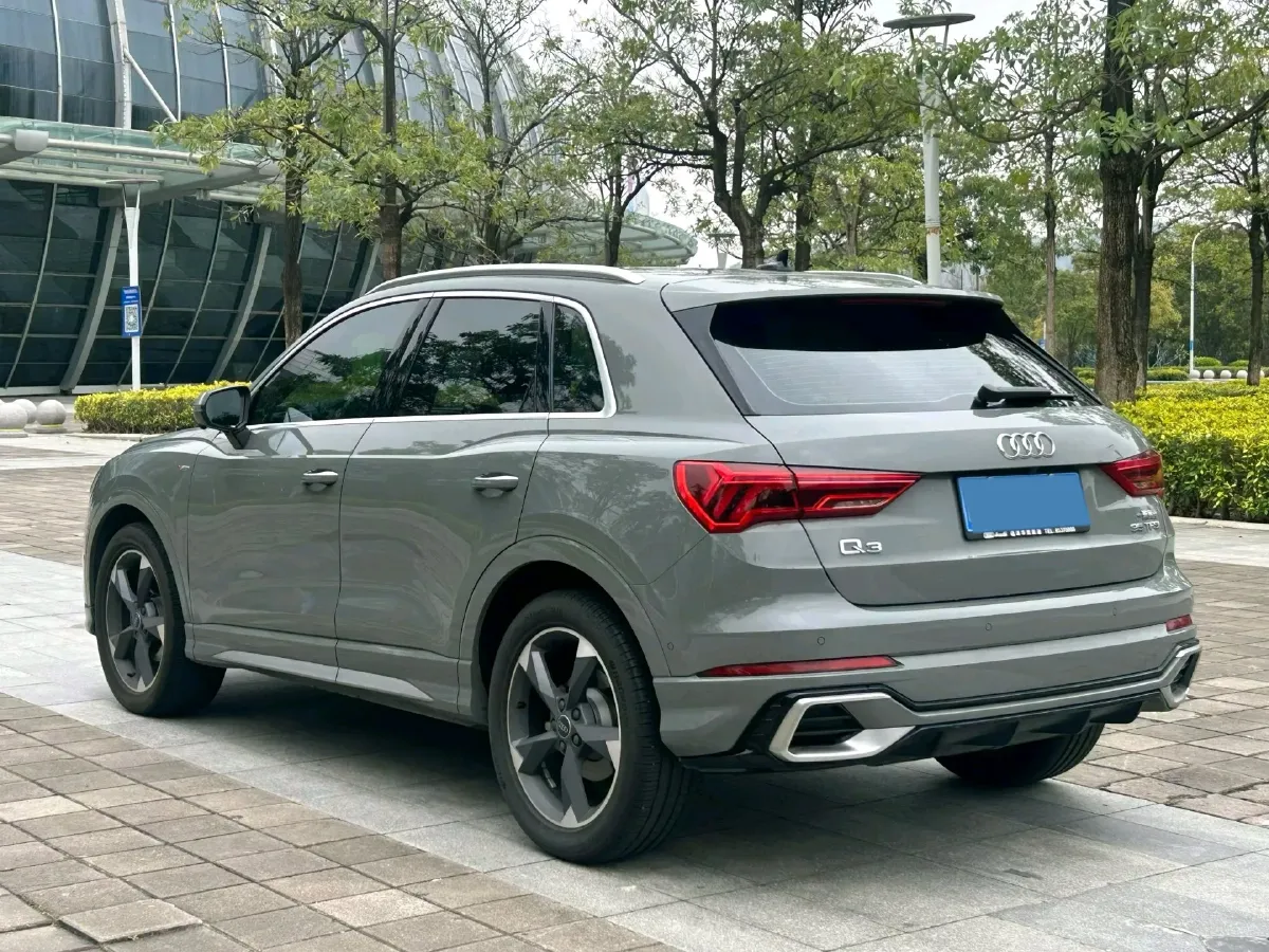 2024 Audi Q3 1.5T 160HP L4 7DCT,autocango,china used car exporter,china ev exporter,chinese used car exporter,chinese used ev exporter