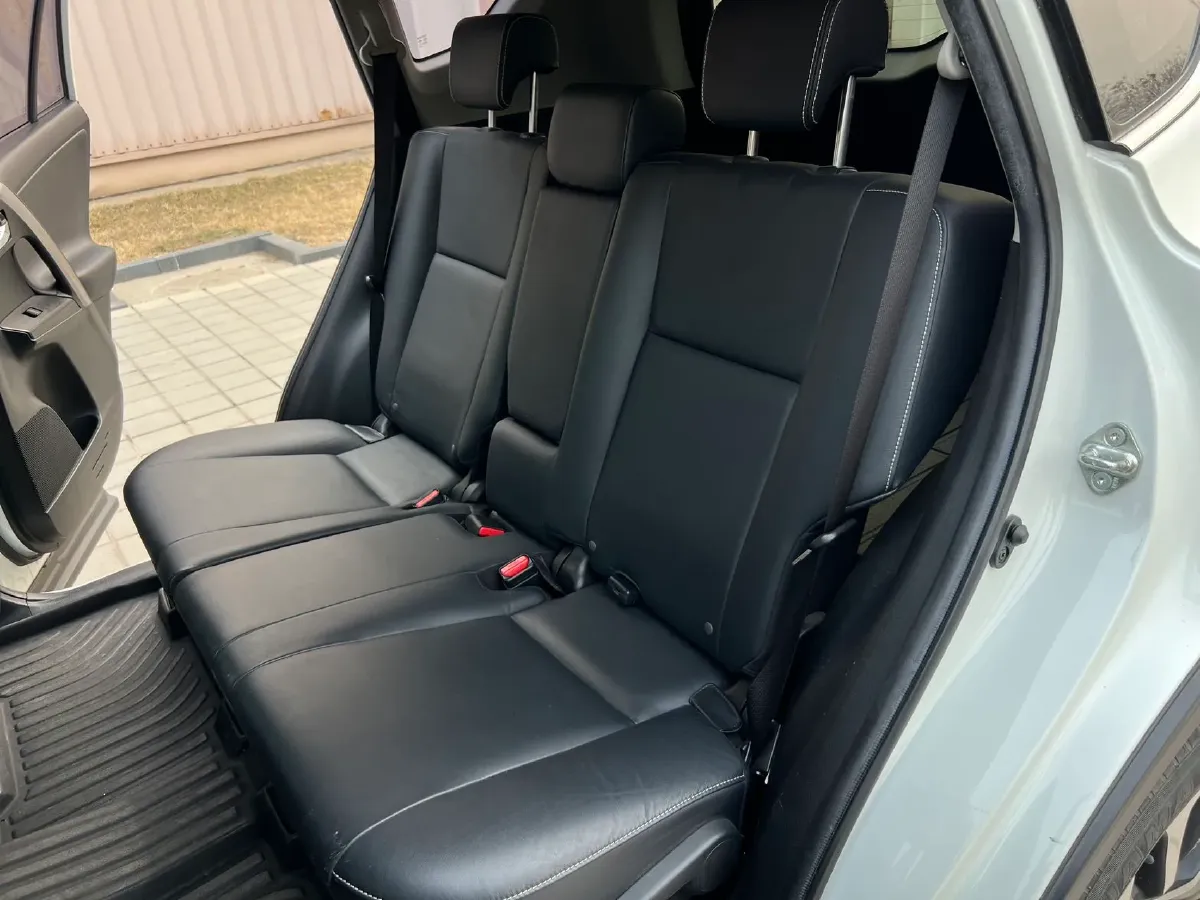 2019 Toyota RAV4 2.0L 151HP L4 CVT,autocango,china used car exporter,china ev exporter,chinese used car exporter,chinese used ev exporter