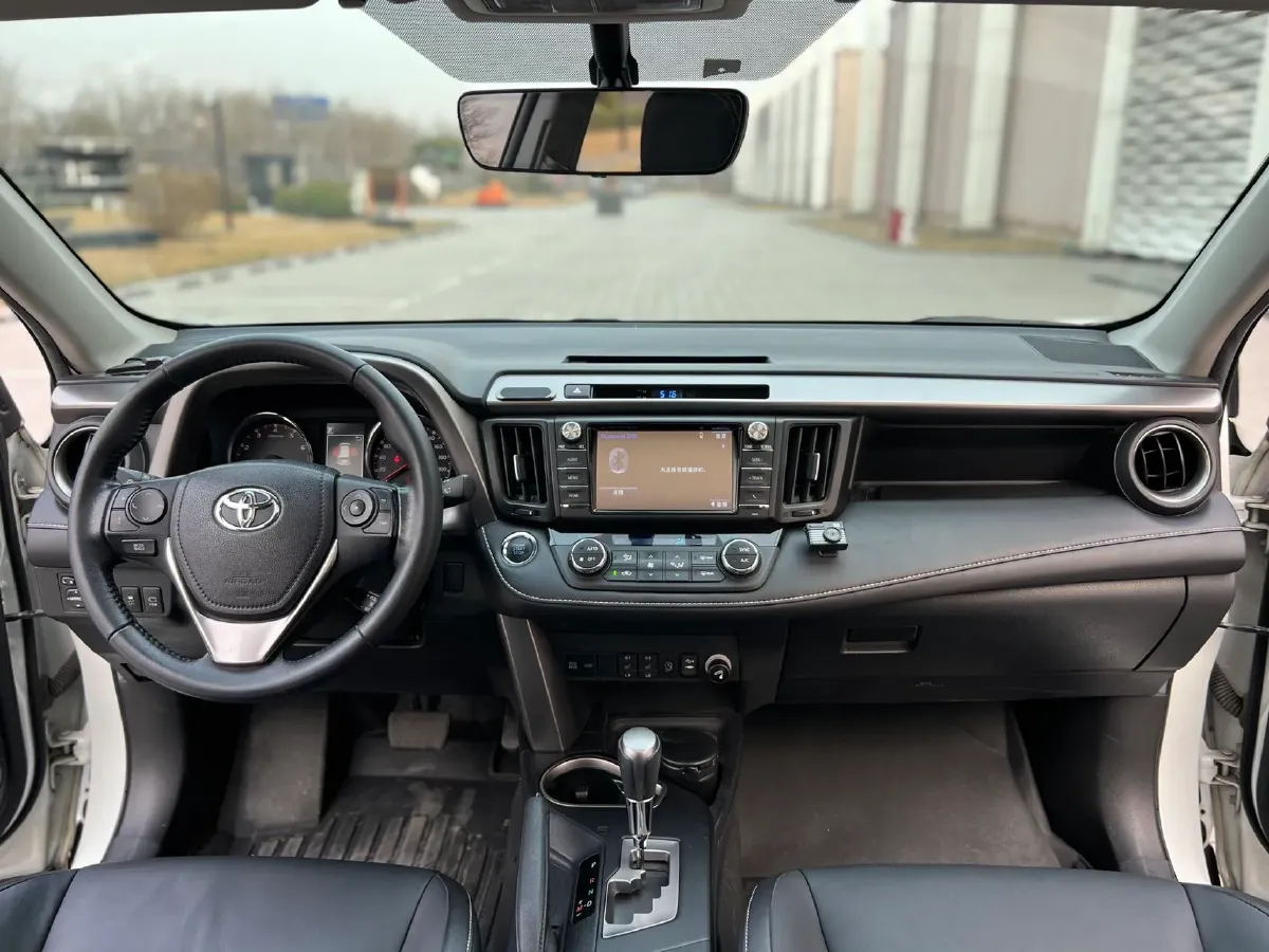 2019 Toyota RAV4 2.0L 151HP L4 CVT,autocango,china used car exporter,china ev exporter,chinese used car exporter,chinese used ev exporter