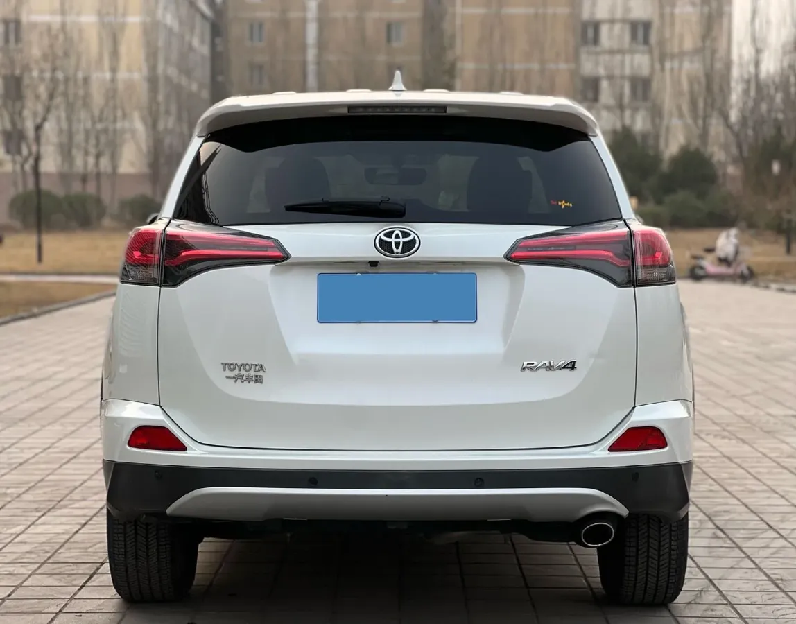 2019 Toyota RAV4 2.0L 151HP L4 CVT,autocango,china used car exporter,china ev exporter,chinese used car exporter,chinese used ev exporter