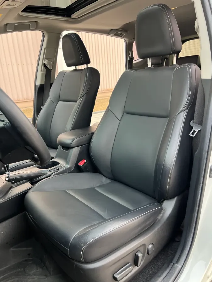 2019 Toyota RAV4 2.0L 151HP L4 CVT,autocango,china used car exporter,china ev exporter,chinese used car exporter,chinese used ev exporter