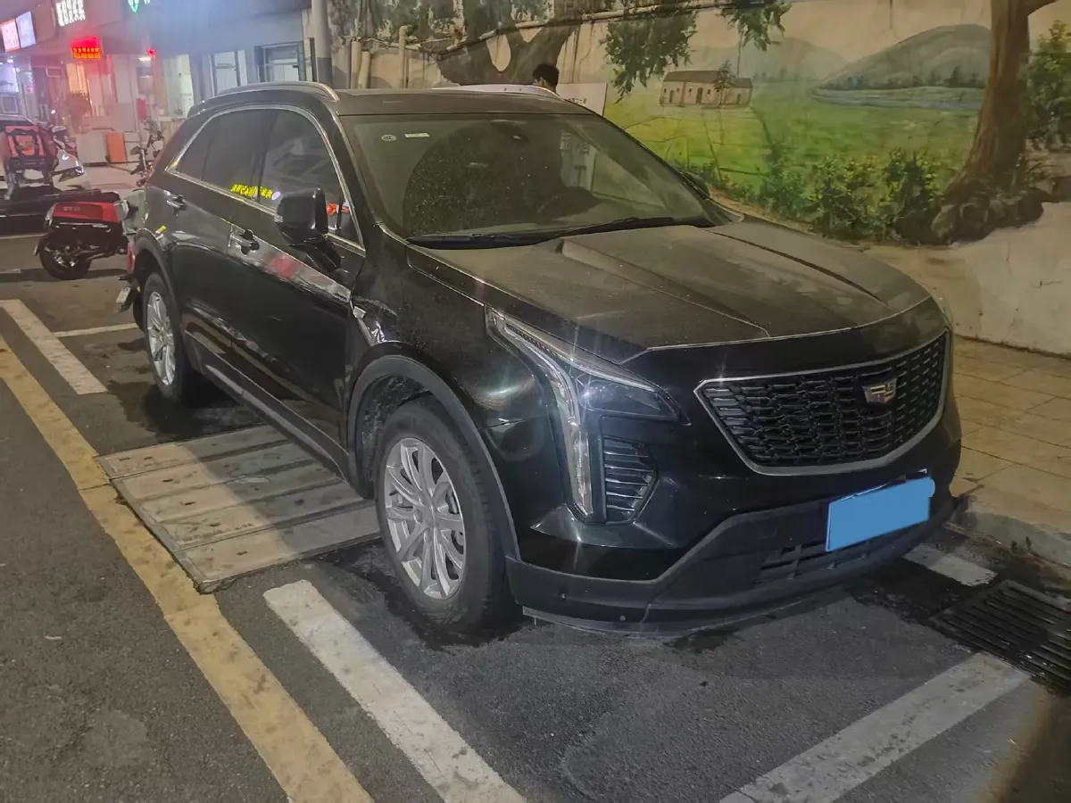 2021 Cadillac XT4 2.0T 237HP L4 9AT,autocango,china used car exporter,china ev exporter,chinese used car exporter,chinese used ev exporter