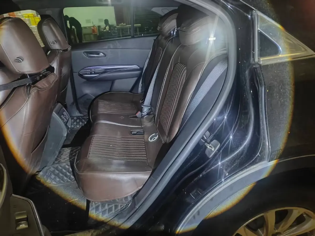 2021 Cadillac XT4 2.0T 237HP L4 9AT,autocango,china used car exporter,china ev exporter,chinese used car exporter,chinese used ev exporter