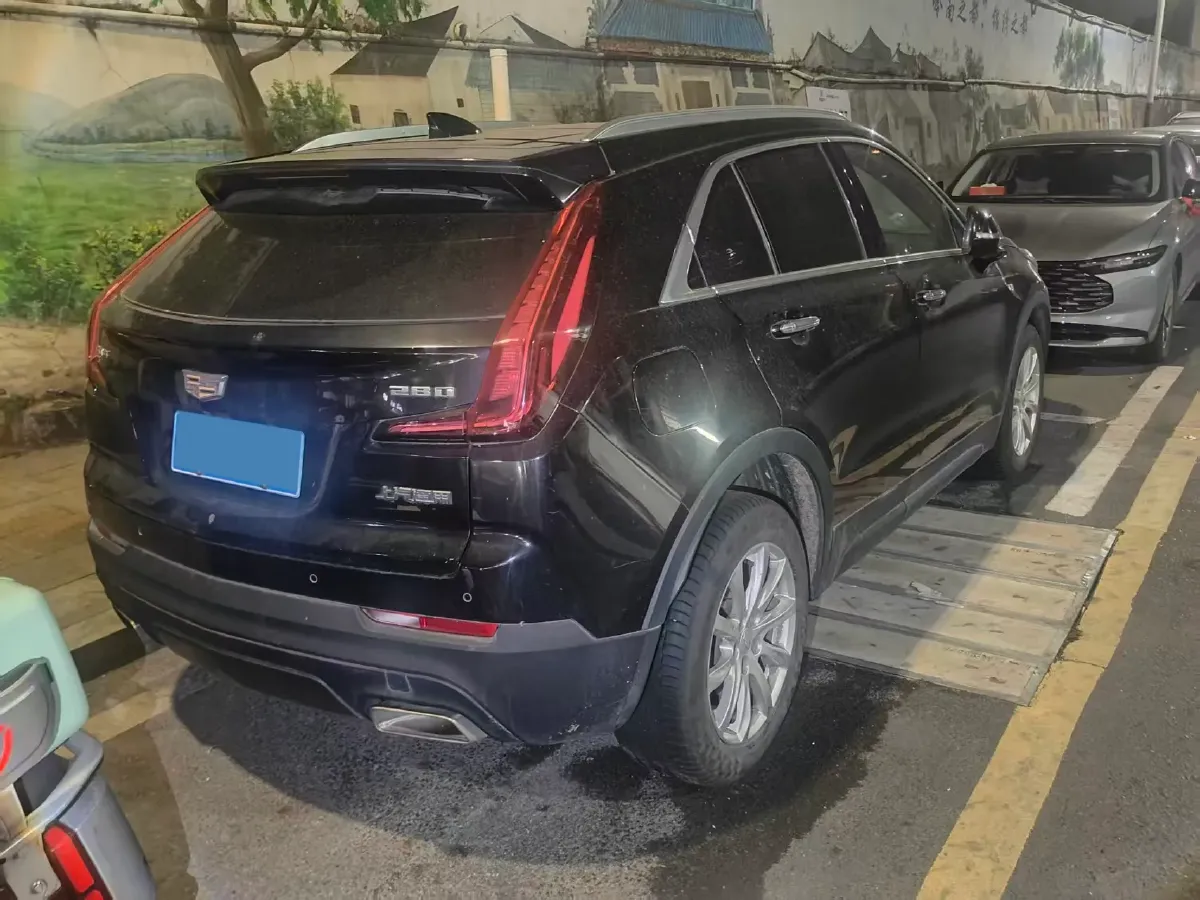 2021 Cadillac XT4 2.0T 237HP L4 9AT,autocango,china used car exporter,china ev exporter,chinese used car exporter,chinese used ev exporter