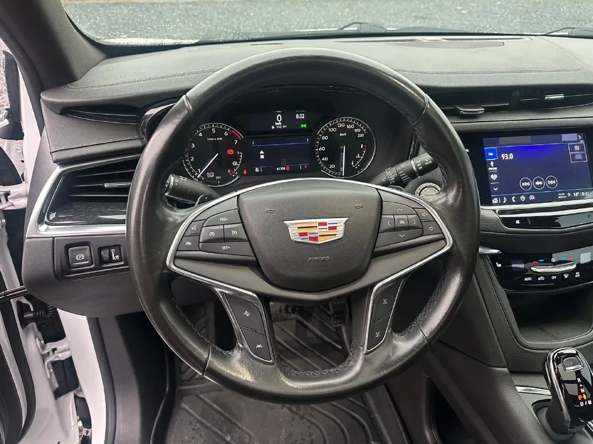 2022 Cadillac XT5 2.0T 237HP L4 9AT,autocango,china used car exporter,china ev exporter,chinese used car exporter,chinese used ev exporter