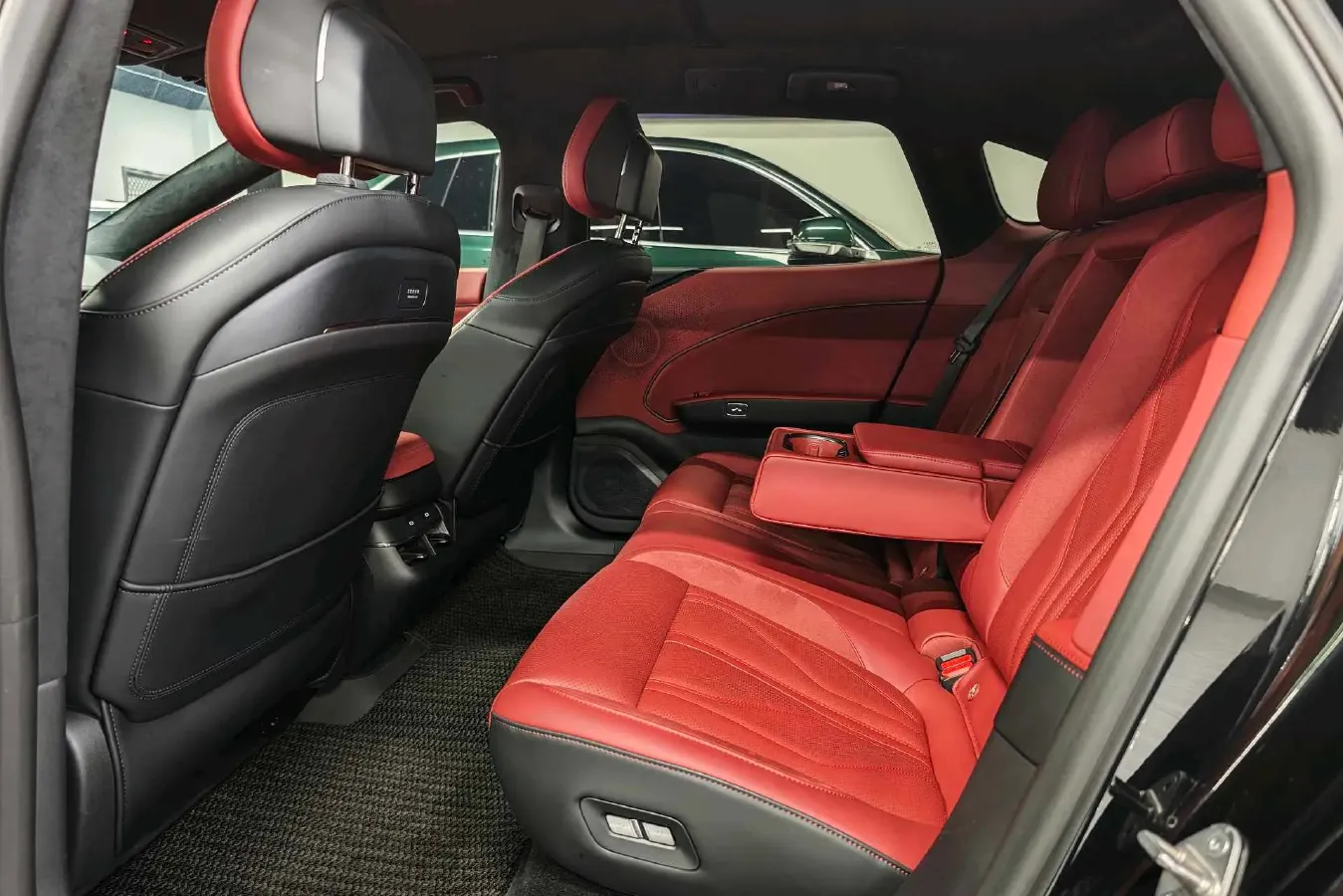 2025 Zeekr 007GT BEV 75KWH,autocango,china used car exporter,china ev exporter,chinese used car exporter,chinese used ev exporter