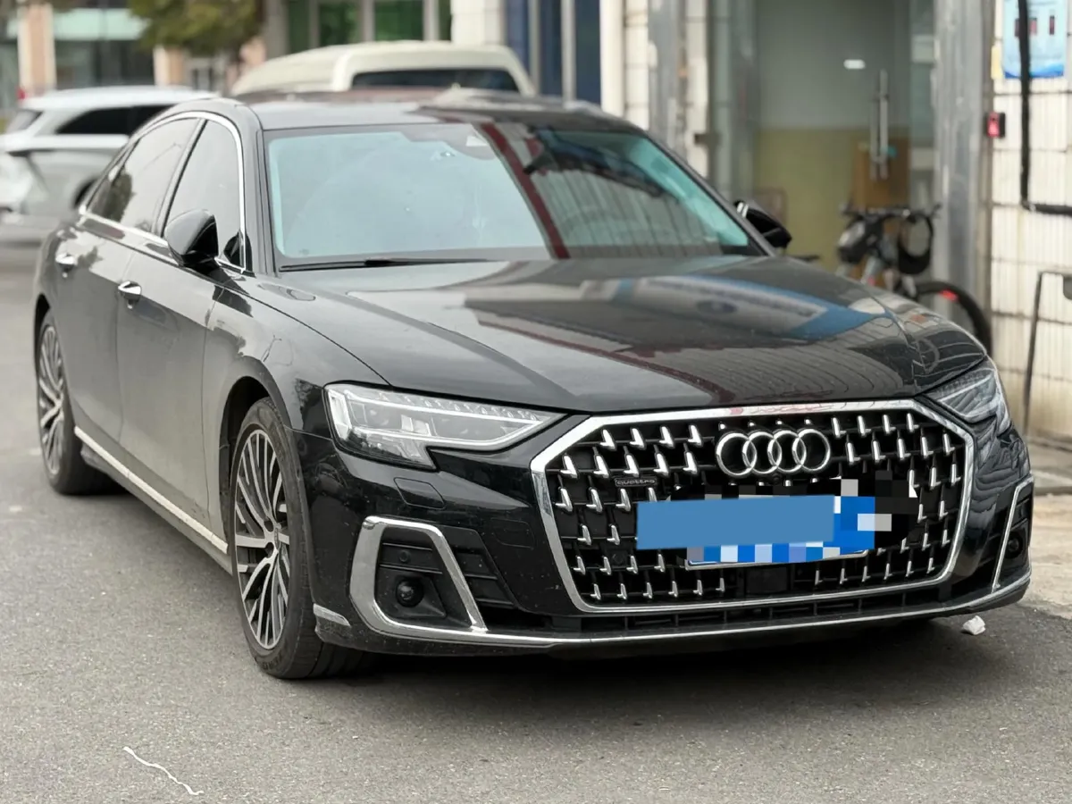 2025 Audi A8 3.0T 340HP V6 8AT,autocango,china used car exporter,china ev exporter,chinese used car exporter,chinese used ev exporter