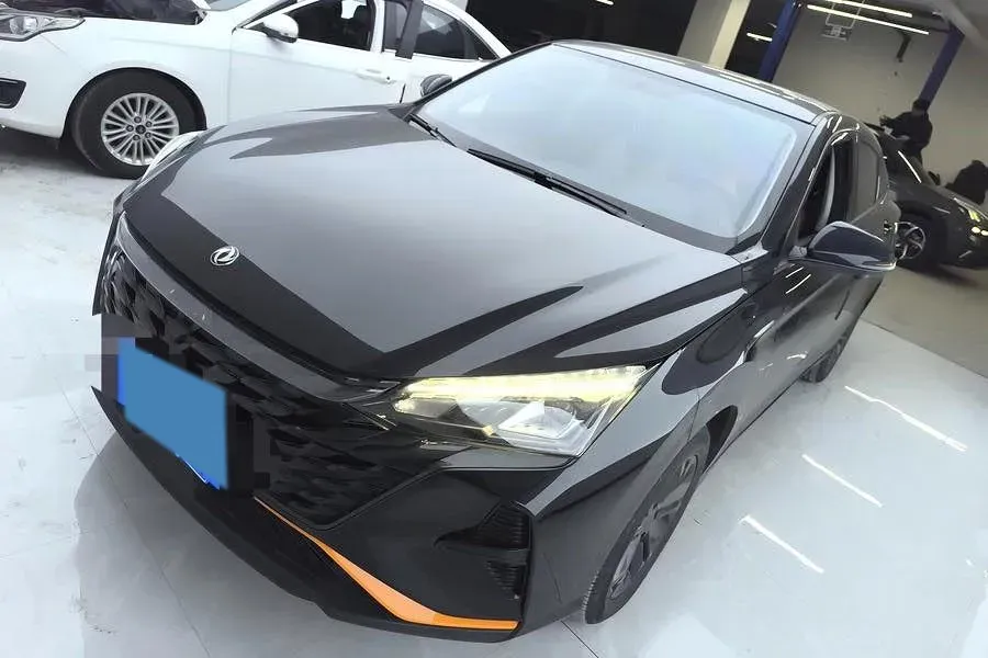 2023 DongFeng Aeolus YiXuan 1.5L 125HP L4 6DCT,autocango,china used car exporter,china ev exporter,chinese used car exporter,chinese used ev exporter