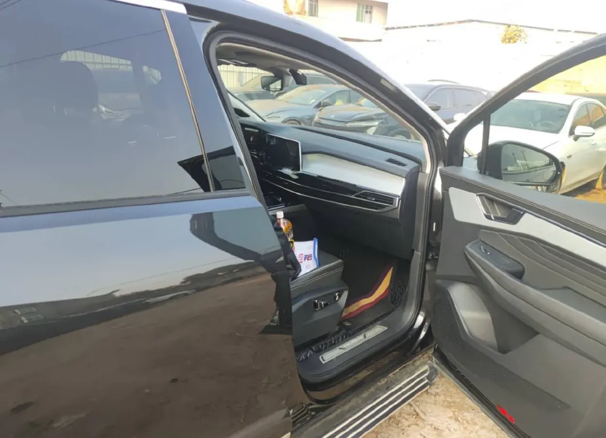 2023 Volkswagen Talagon 2.0T 220HP L4 7DCT,autocango,china used car exporter,china ev exporter,chinese used car exporter,chinese used ev exporter