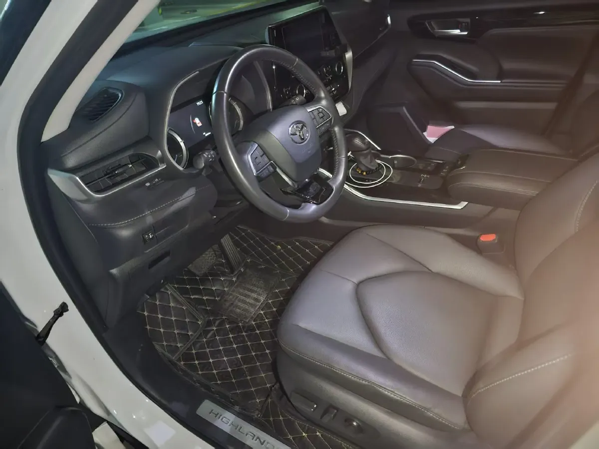 2024 Toyota Highlander 2.5L 189HP L4 E-CVT Hybrid,autocango,china used car exporter,china ev exporter,chinese used car exporter,chinese used ev exporter