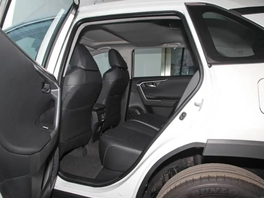 2022 Toyota RAV4 2.0L 171HP L4 CVT,autocango,china used car exporter,china ev exporter,chinese used car exporter,chinese used ev exporter