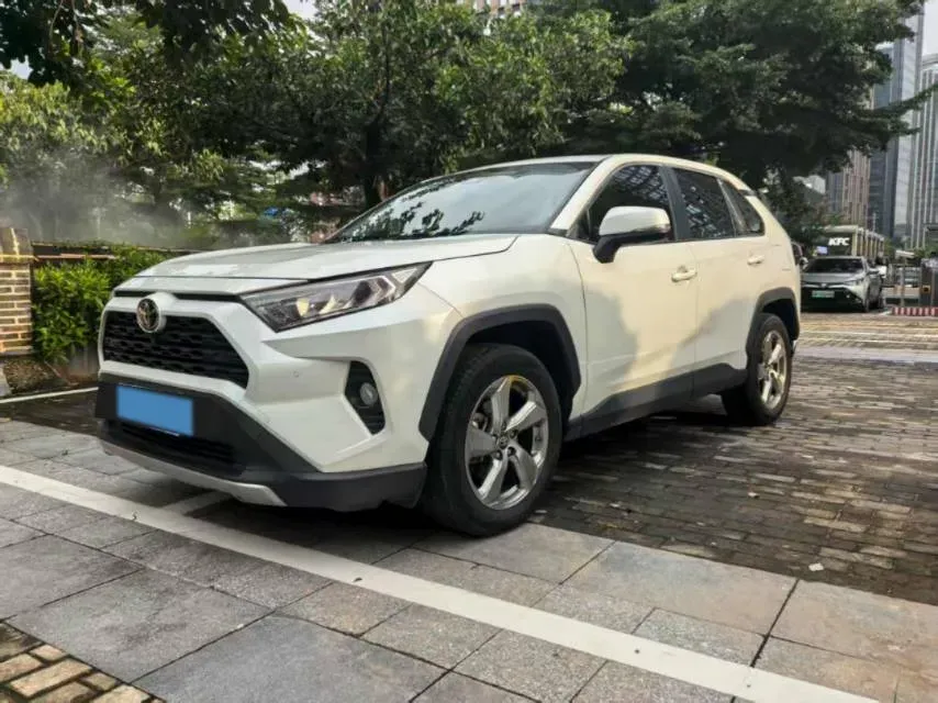 2022 Toyota RAV4 2.0L 171HP L4 CVT,autocango,china used car exporter,china ev exporter,chinese used car exporter,chinese used ev exporter