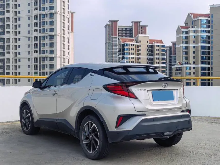 2021 Toyota C-HR 2.0L 171HP L4 CVT,autocango,china used car exporter,china ev exporter,chinese used car exporter,chinese used ev exporter