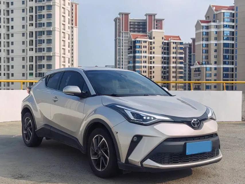 2021 Toyota C-HR 2.0L 171HP L4 CVT,autocango,china used car exporter,china ev exporter,chinese used car exporter,chinese used ev exporter