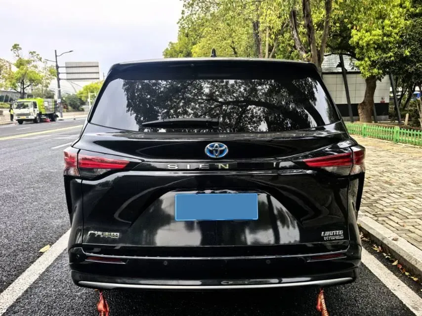 2023 Toyota Sienna 2.5L 189HP L4 E-CVT Hybrid,autocango,china used car exporter,china ev exporter,chinese used car exporter,chinese used ev exporter