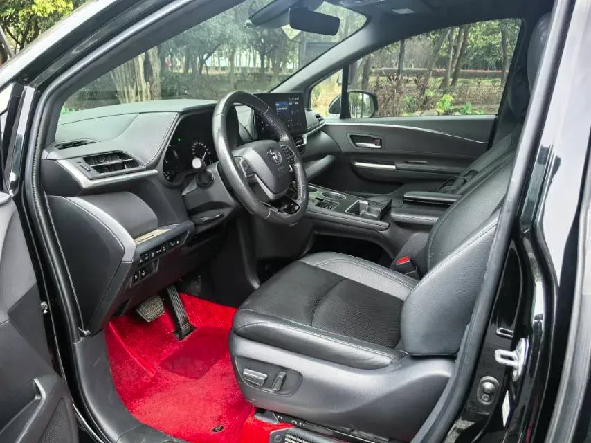 2023 Toyota Sienna 2.5L 189HP L4 E-CVT Hybrid,autocango,china used car exporter,china ev exporter,chinese used car exporter,chinese used ev exporter