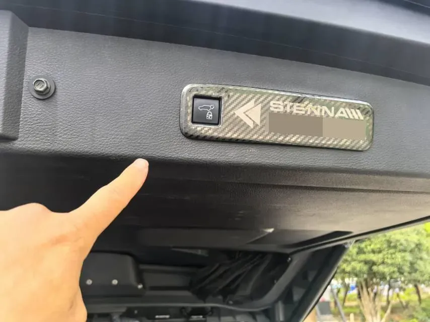 2023 Toyota Sienna 2.5L 189HP L4 E-CVT Hybrid,autocango,china used car exporter,china ev exporter,chinese used car exporter,chinese used ev exporter